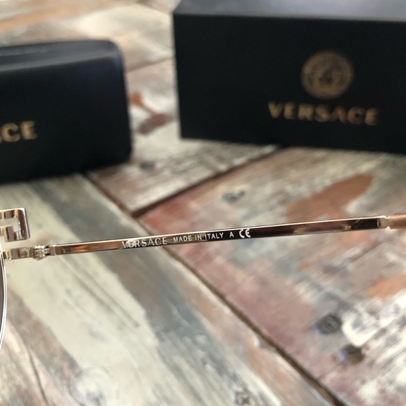Versace sunglasses - Picture 8 of 8
